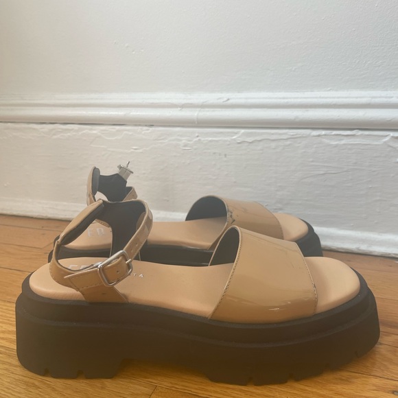 Miista E8 Platform Pauline Sandals - Picture 4 of 5
